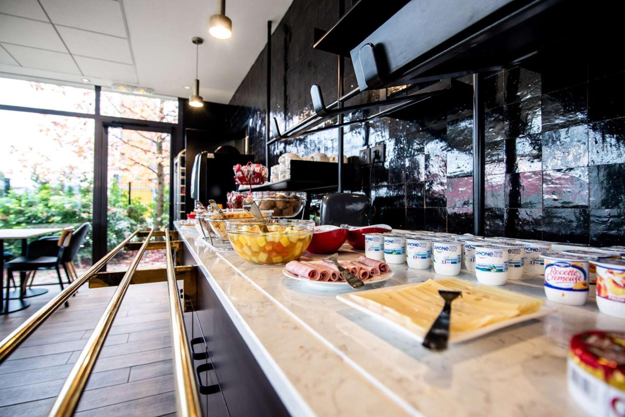 Brit Hotel Du Stade Rennes Ouest Ngoại thất bức ảnh