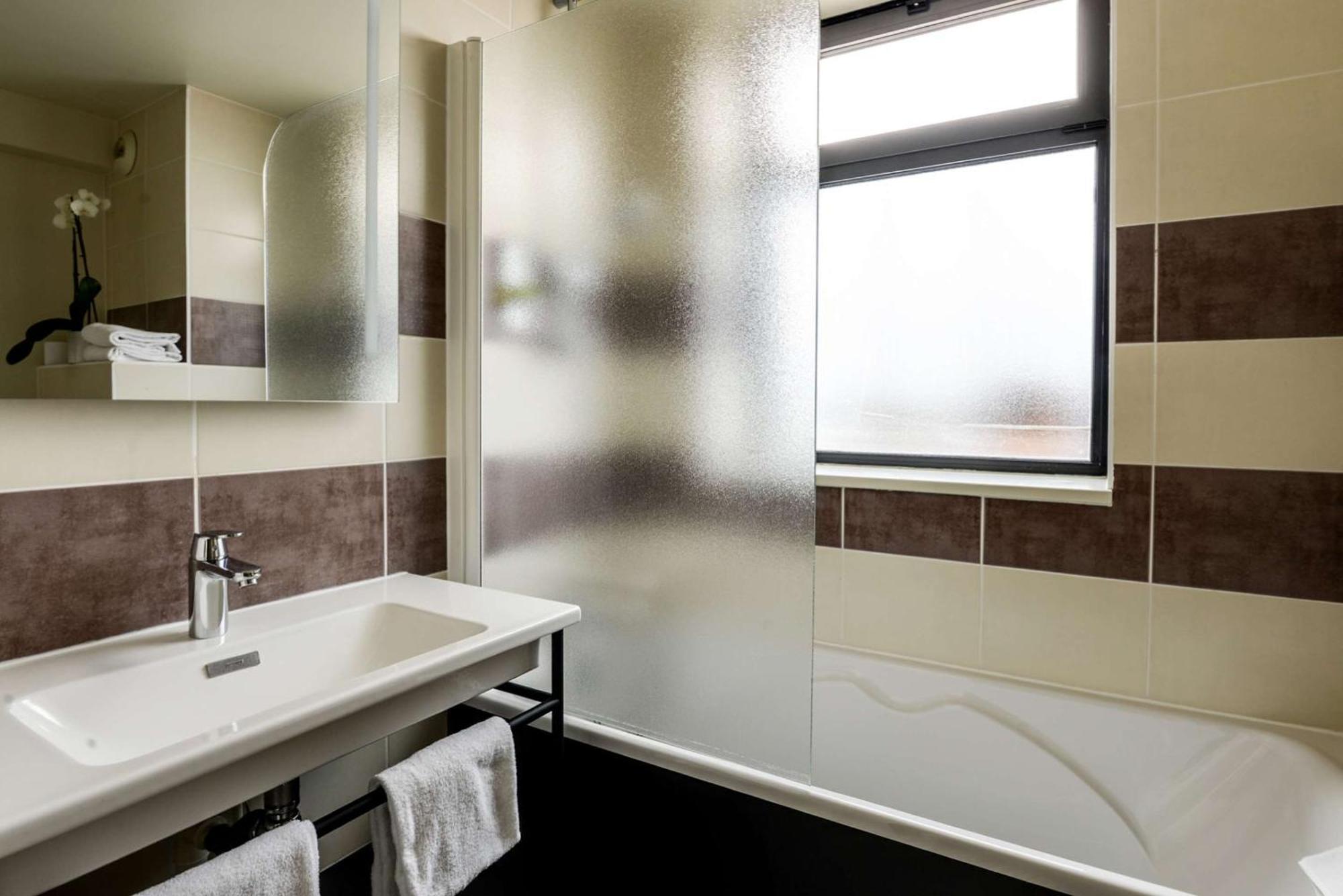 Brit Hotel Du Stade Rennes Ouest Ngoại thất bức ảnh
