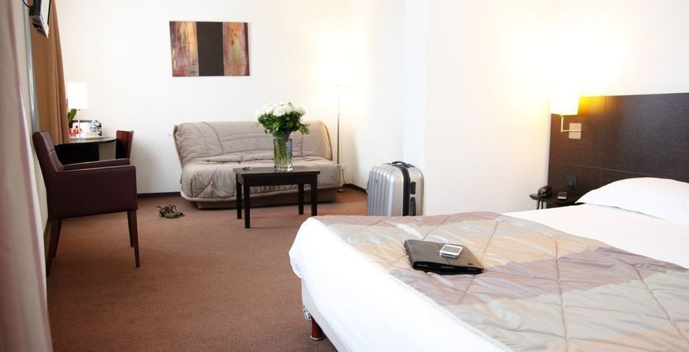 Brit Hotel Du Stade Rennes Ouest Ngoại thất bức ảnh